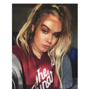 Meet your Posher, Kylee